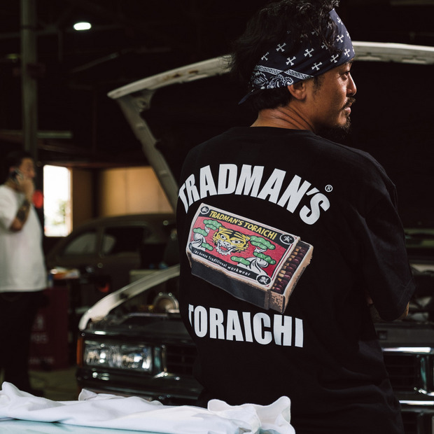 TRADMAN'S TORAICHI MATCHBOX TEE 詳細画像